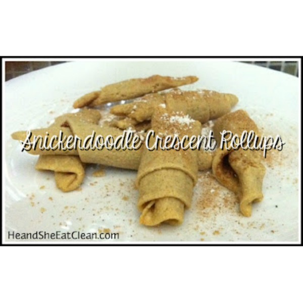 white plate with snickerdoodle crescent rollups